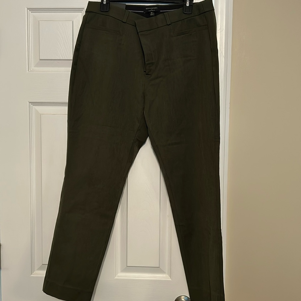 Banana Republic green chinos